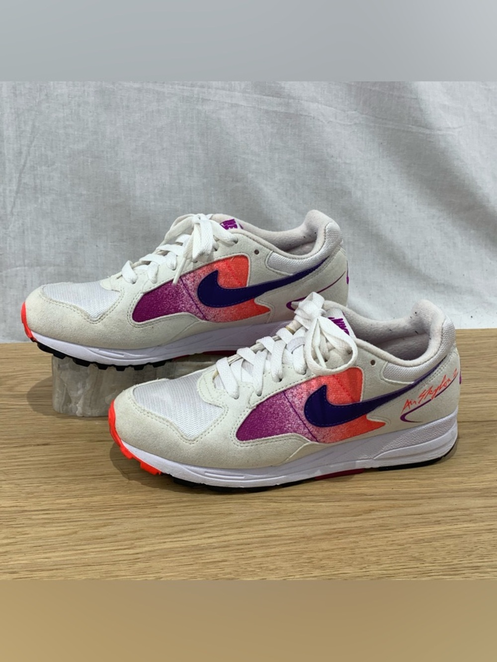 Nike Air Skylon 2 Women’s Size 6 'Court Purple Solar Red' Shoes